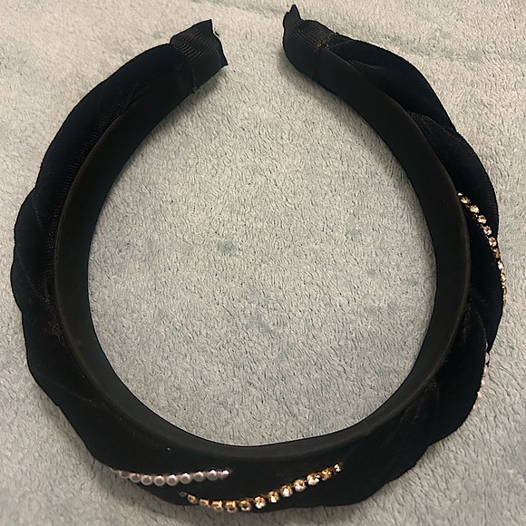 Francesca’s Rhinestone Twisted Headband - Picture 6 of 7